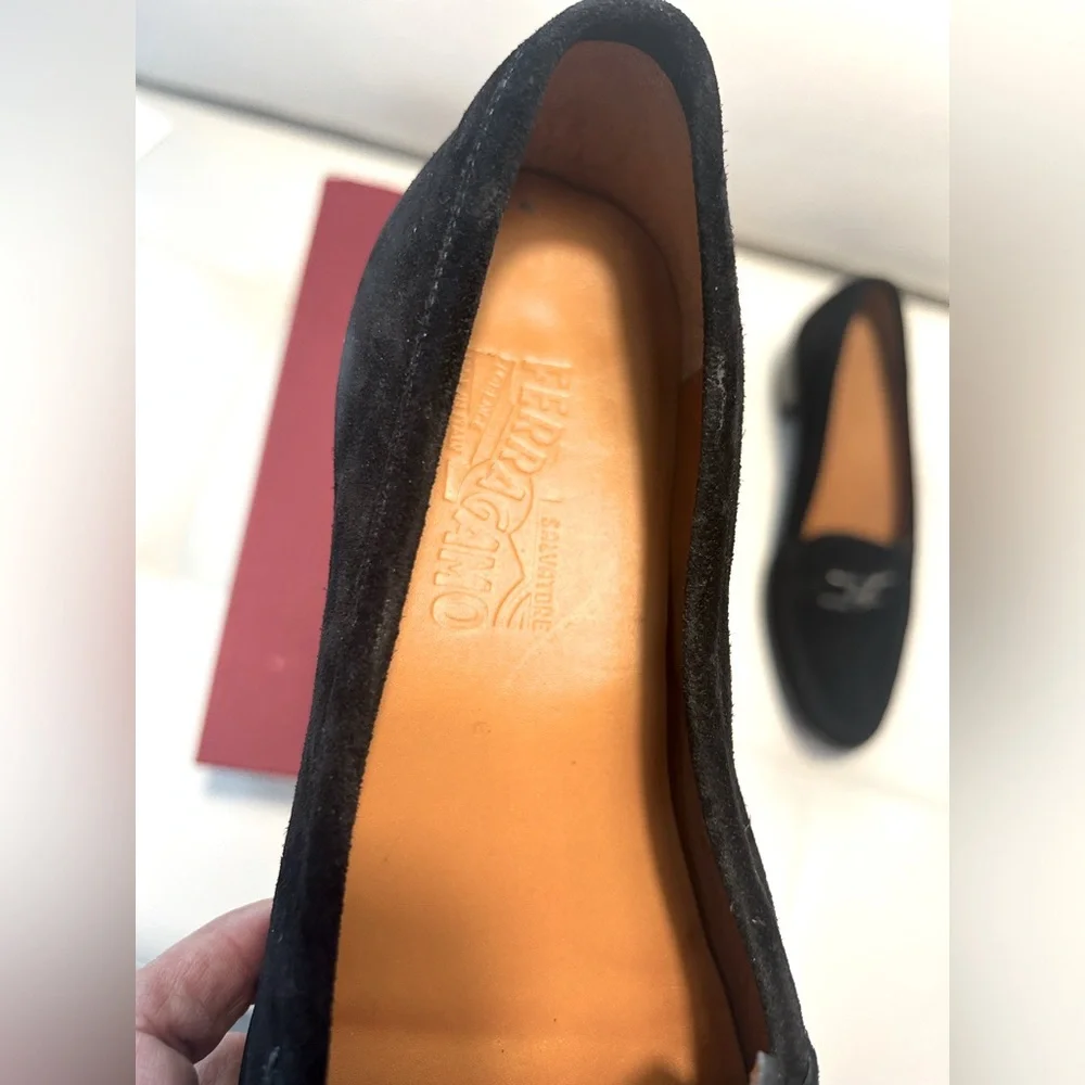 Ferragamo NEW!! Suede Stack Heel Loafer Sz. 8.5 B - Picture 6 of 9